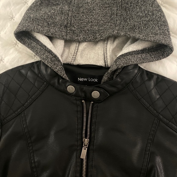 SOLD - Picture 4 of 9